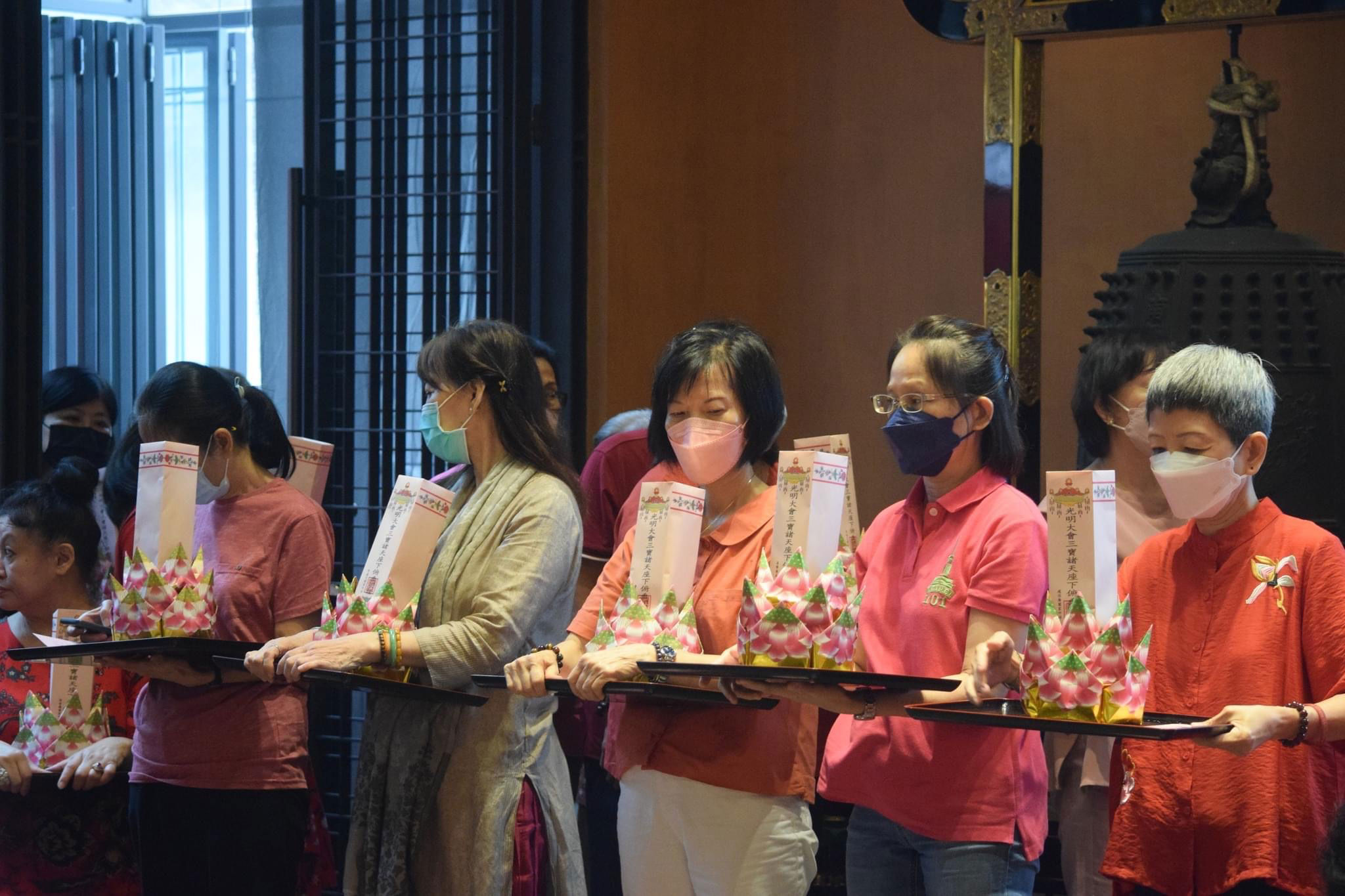 Offering Ceremony for Buddhas and Celestial Guardians