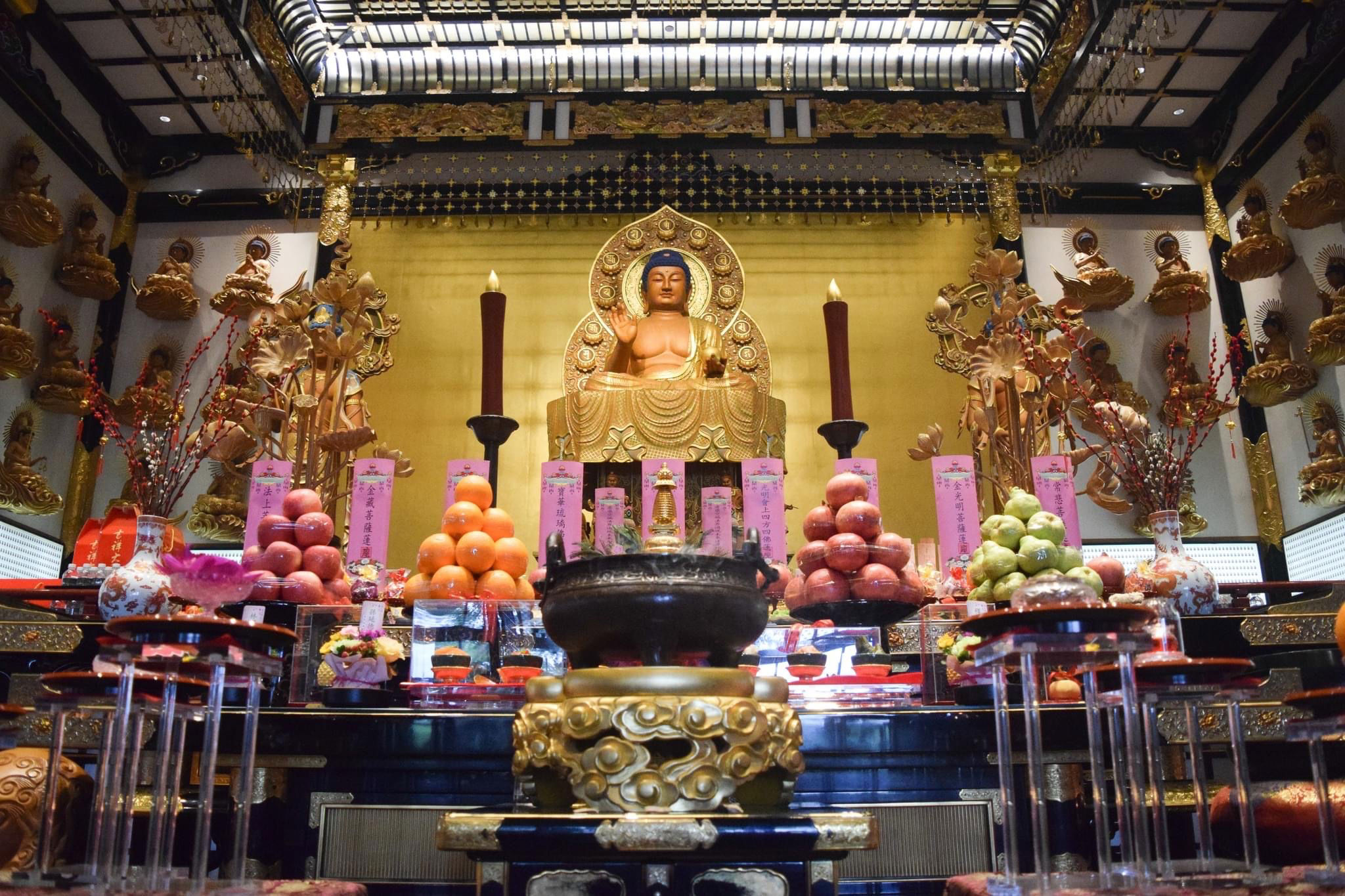 Offering Ceremony for Buddhas and Celestial Guardians