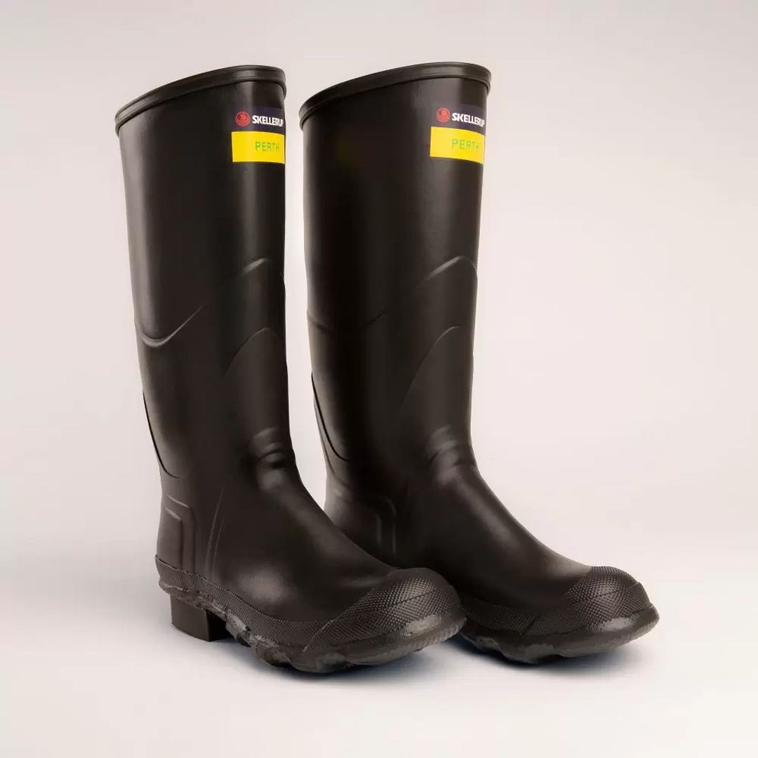 Red Band Gumboots, the Best Gumboots in NZ - Skellerup