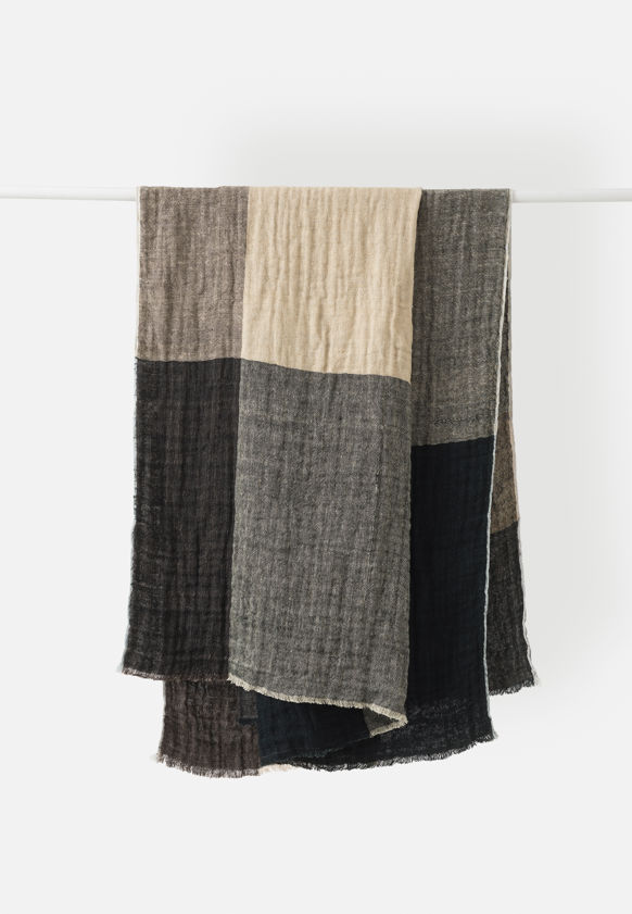 Morandi Handwoven Linen Throw