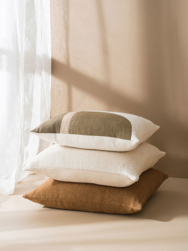 Villa Linen Cushion Cover
