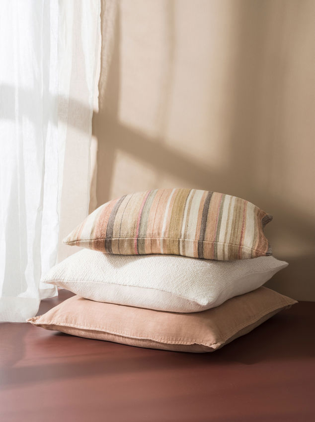 Villa Linen Cushion Cover