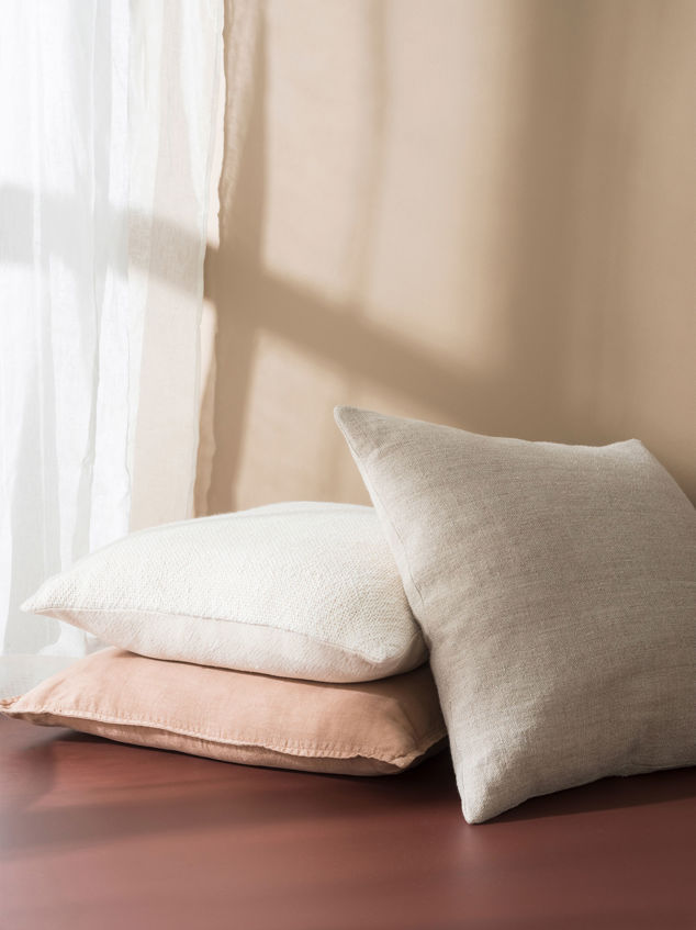 Villa Linen Cushion Cover