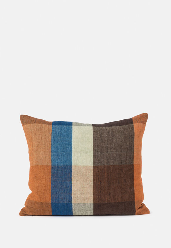 Cabin Linen Cushion Cover