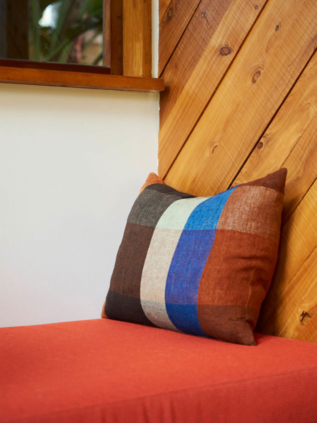 Cabin Linen Cushion Cover
