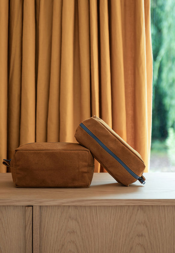 Marlo Contrast Wash Bag
