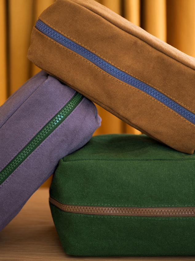 Marlo Contrast Wash Bag