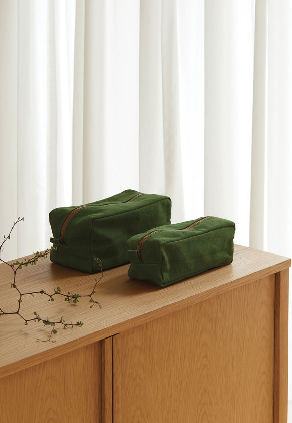 Marlo Contrast Wash Bag