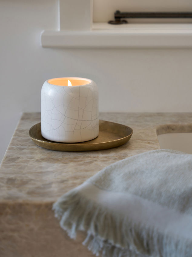 Aura Scented Candle Sandalwood