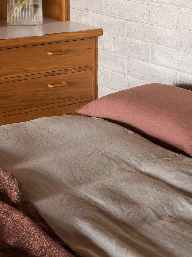 Plum Linen Lodge Pillowcase Pair