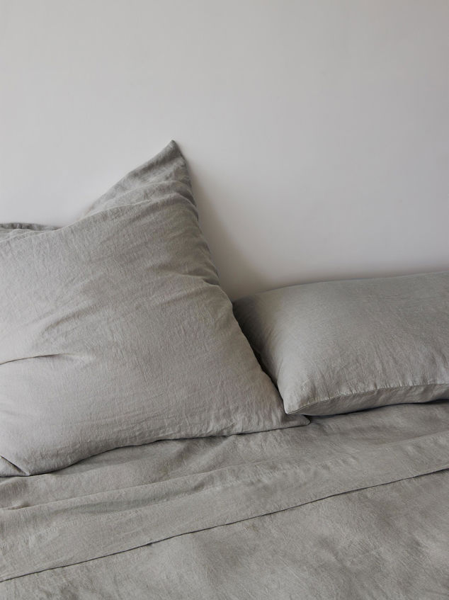 Puddle Linen Fitted Sheet