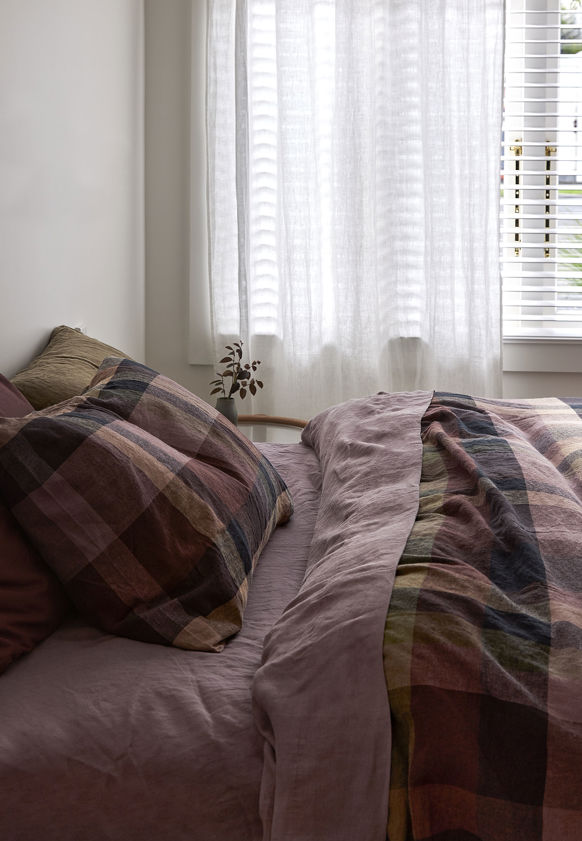 Lupin Linen Fitted Sheet