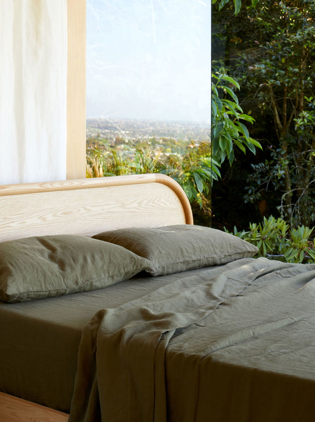 Ivy Linen Fitted Sheet