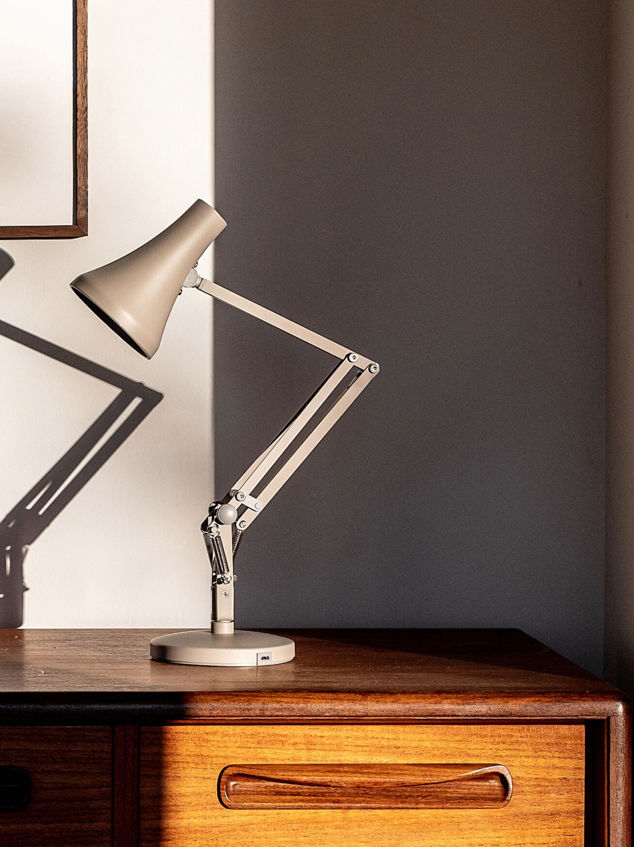 Anglepoise 90 Mini Mini USB Desk Lamp