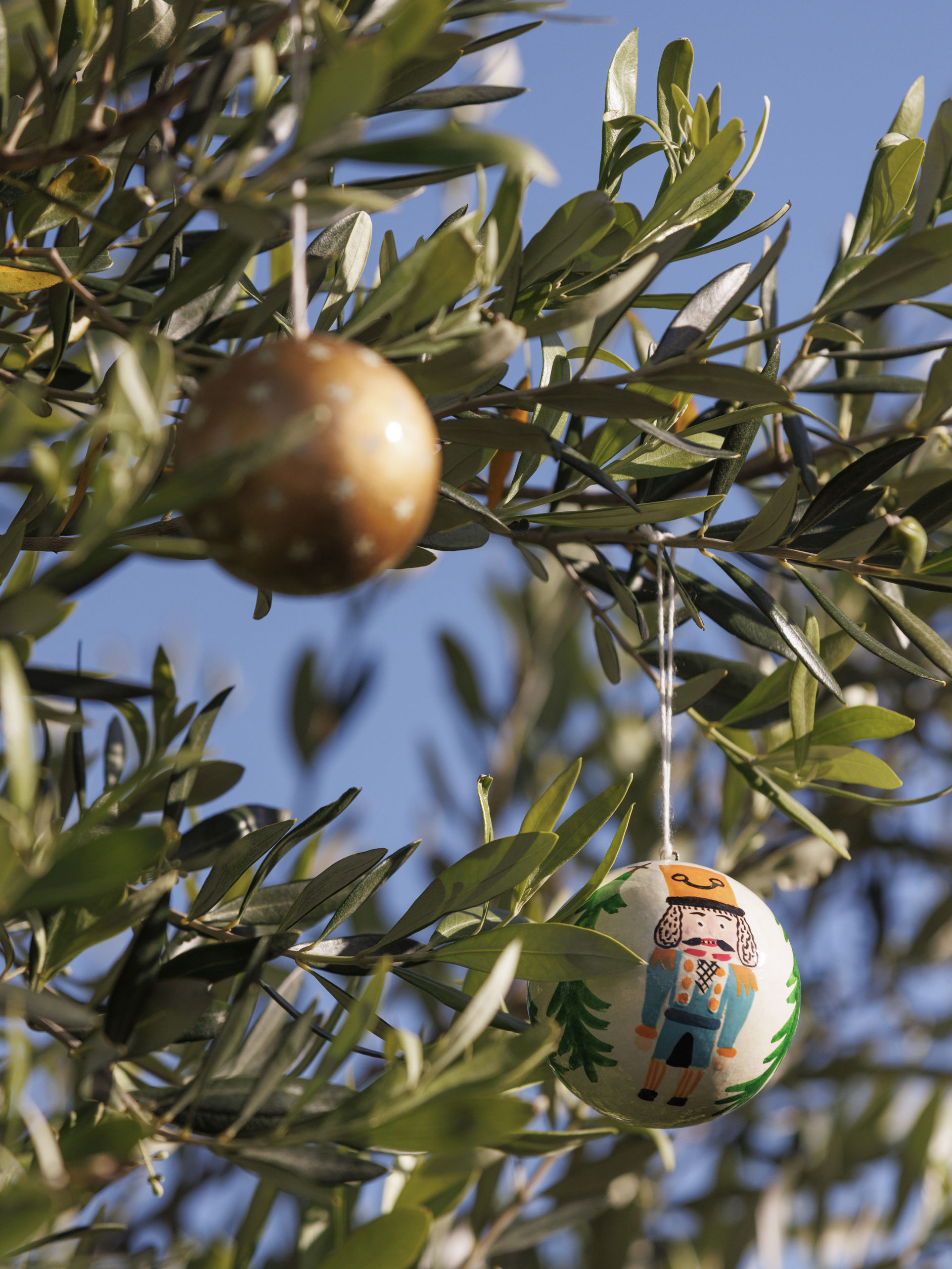 Hand-Painted Baubles S/4