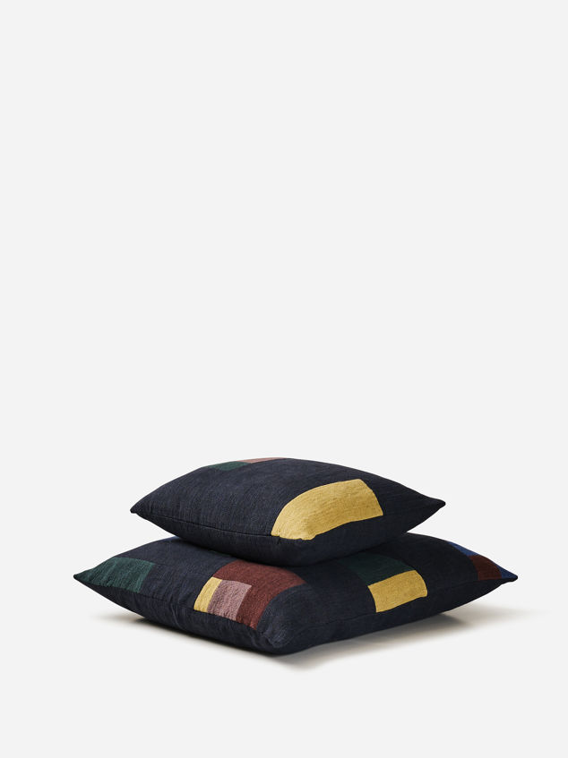 Build Cushion Cover