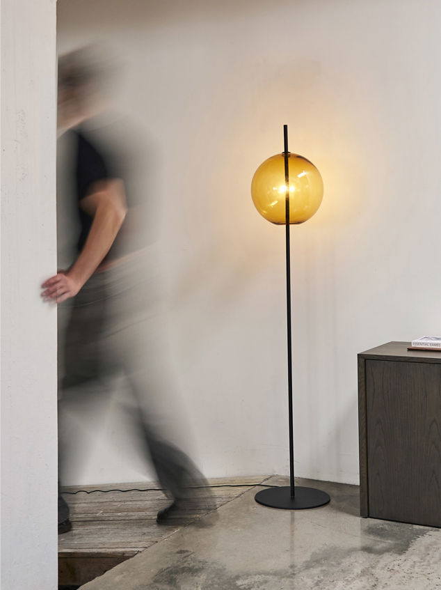 Point Floor Lamp