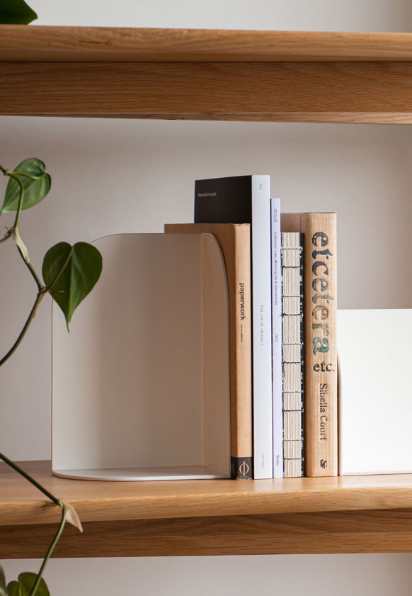 āwhā Bookend Right