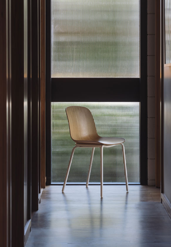 Acre Chair w/ Metal Base