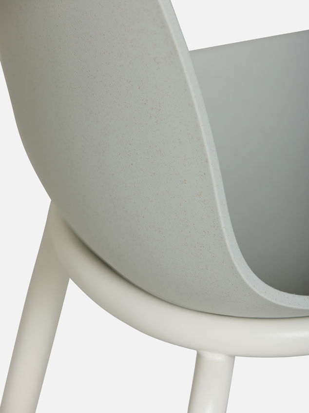 Acre Chair w/ Metal Base