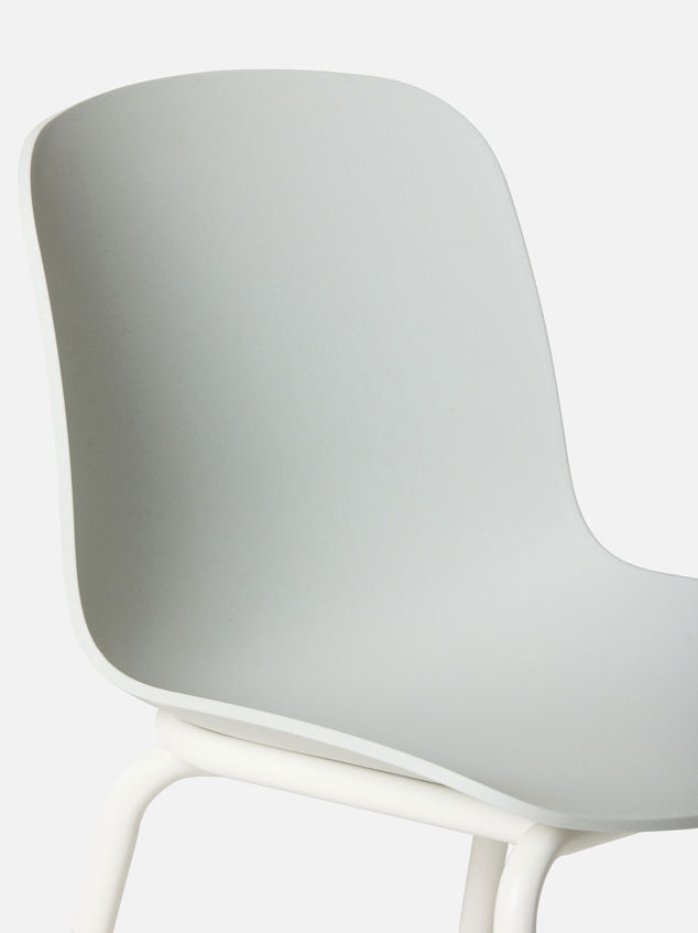 Acre Chair w/ Metal Base