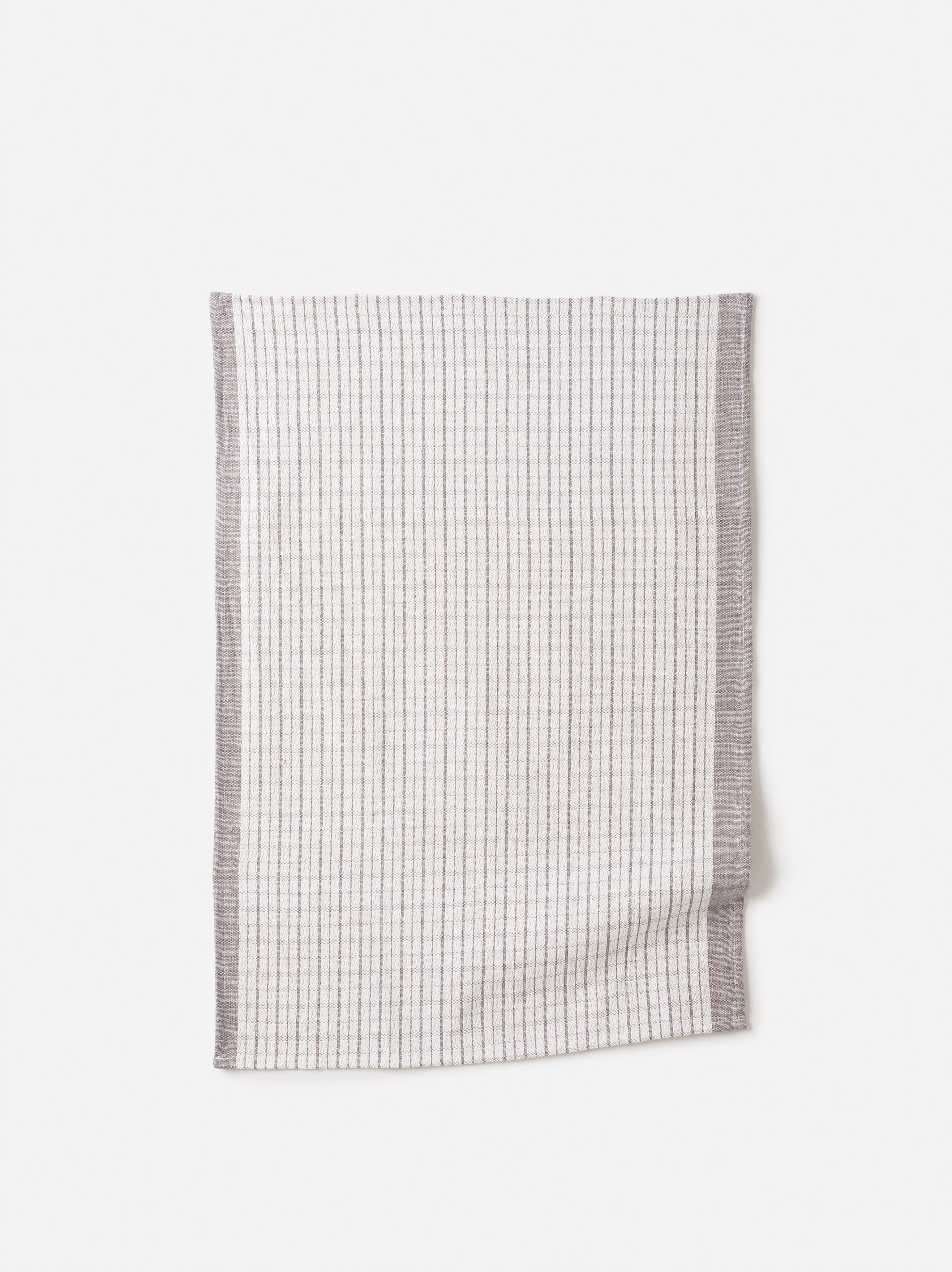 Bergamo Embroidered Tea Towel Set of 2 /, 100% Cotton, Size 19x27 | April Cornell