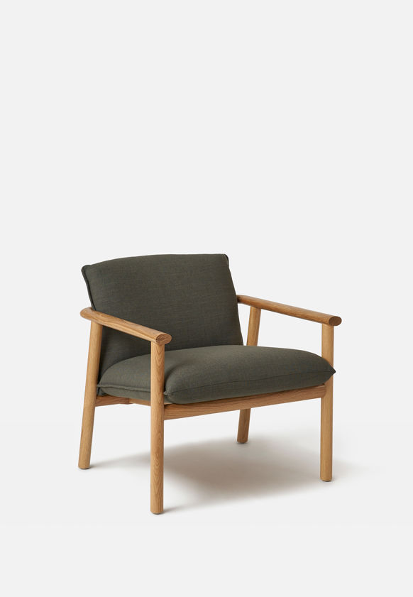Label Armchair Low