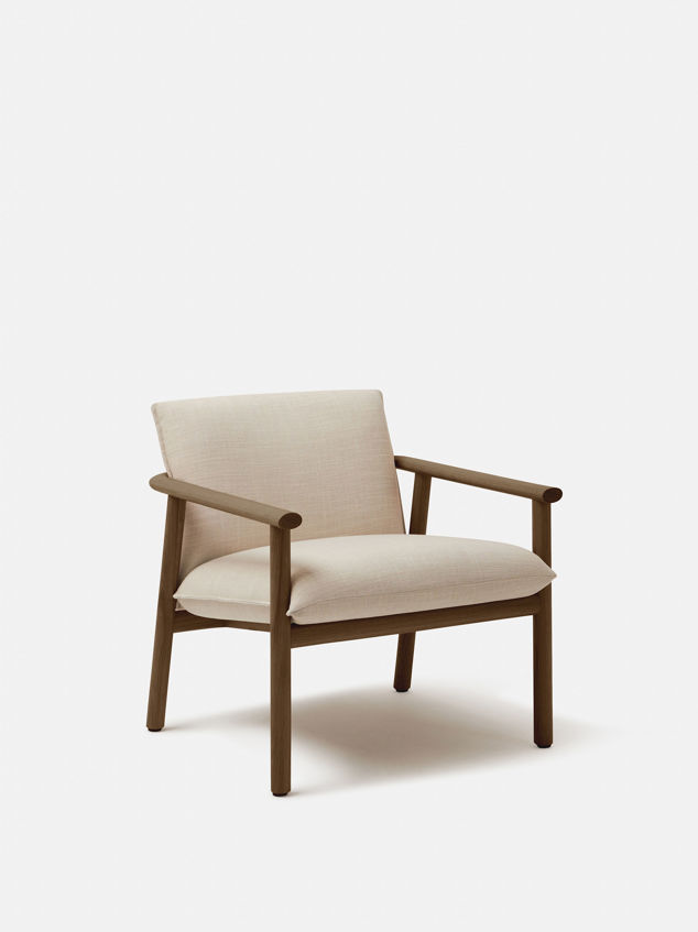 Label Armchair Low