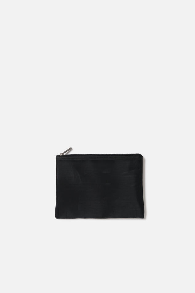 Mesh Pouch