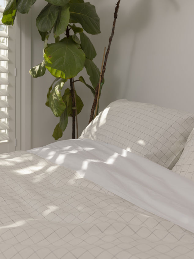 Grid Pillowcase Pair