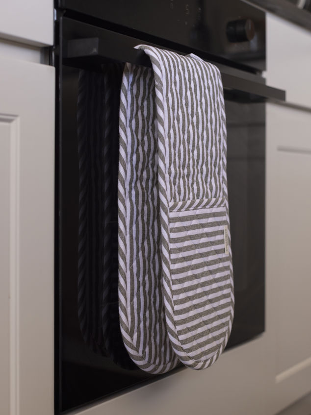 Classic Stripe Double Oven Glove