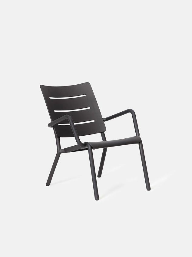 Outo Lounger Chair