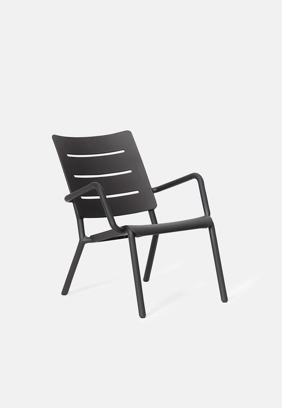 Outo Lounger Chair