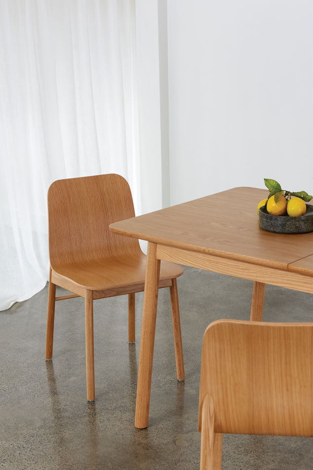 Aspen Chair w/ Wooden Legs