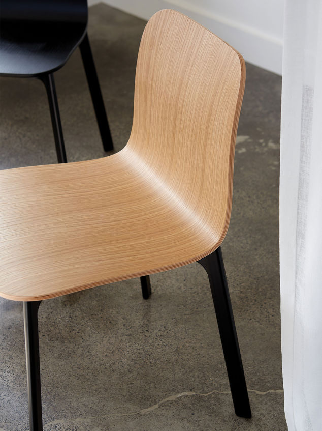 Aspen Chair w/ Metal Legs