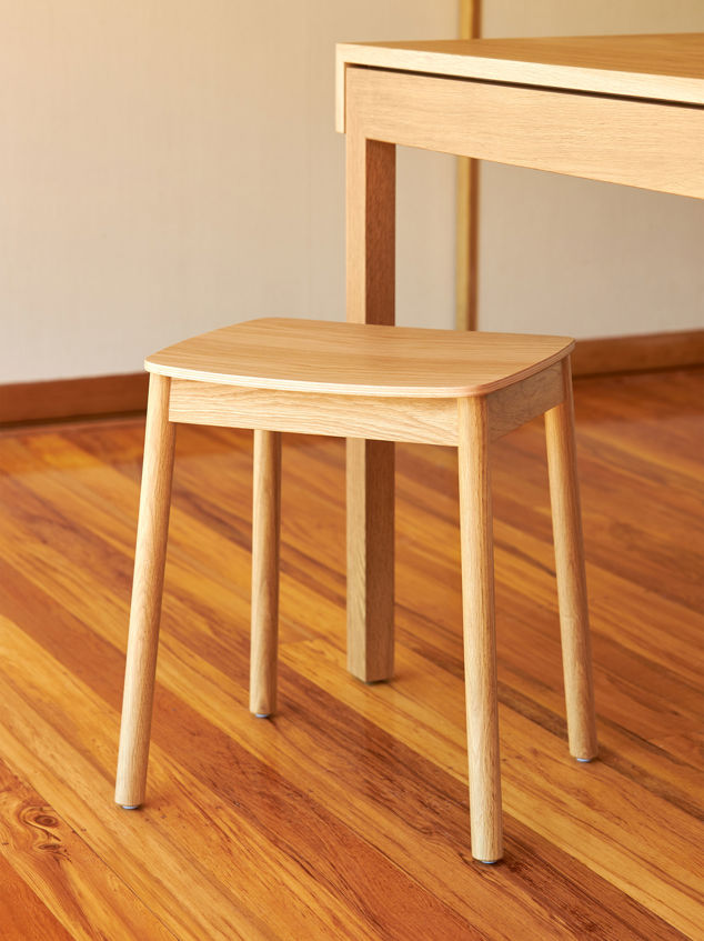 Radial Stool Low