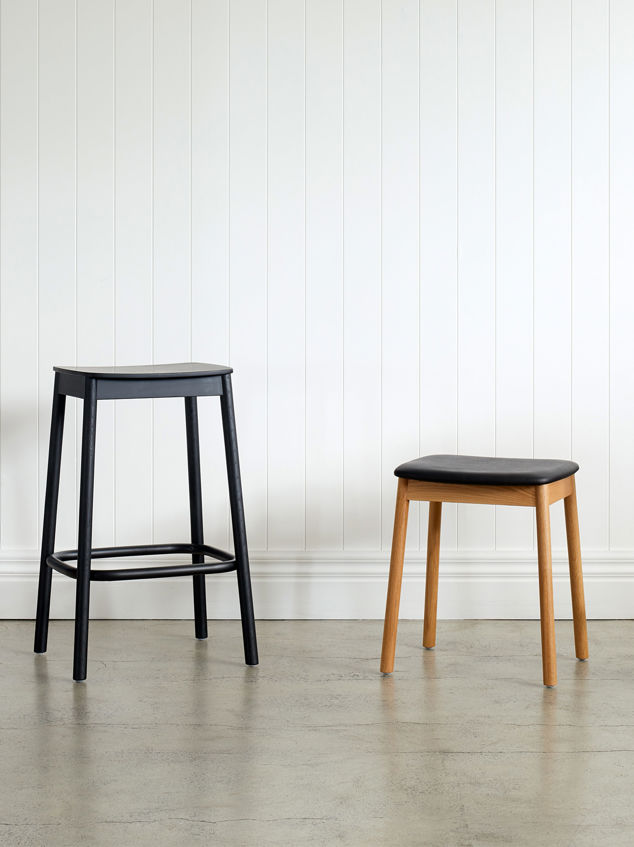 Radial Stool Low w/ Leather Seat