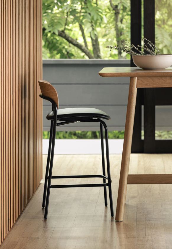 Trace Stool w/ Leather Seat