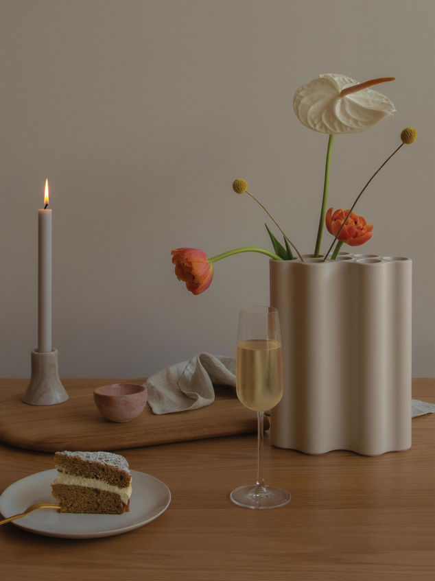 Vitra Nuage Ceramic Vase